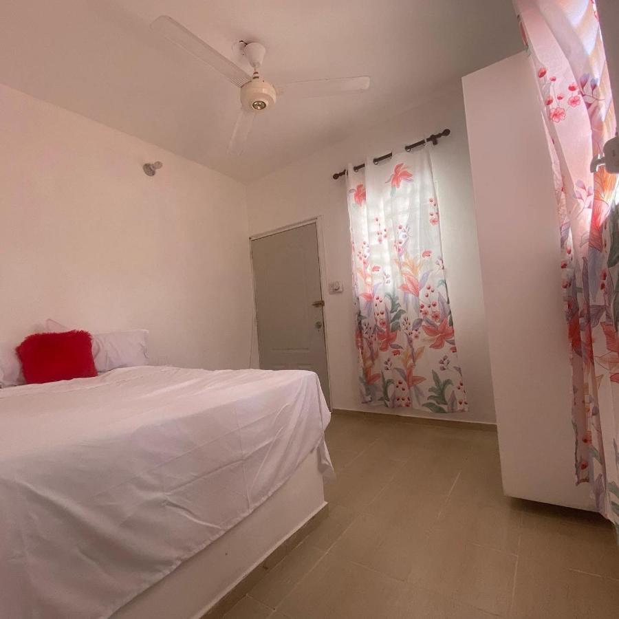 Hotel El Escondite Лас Теренас Екстериор снимка